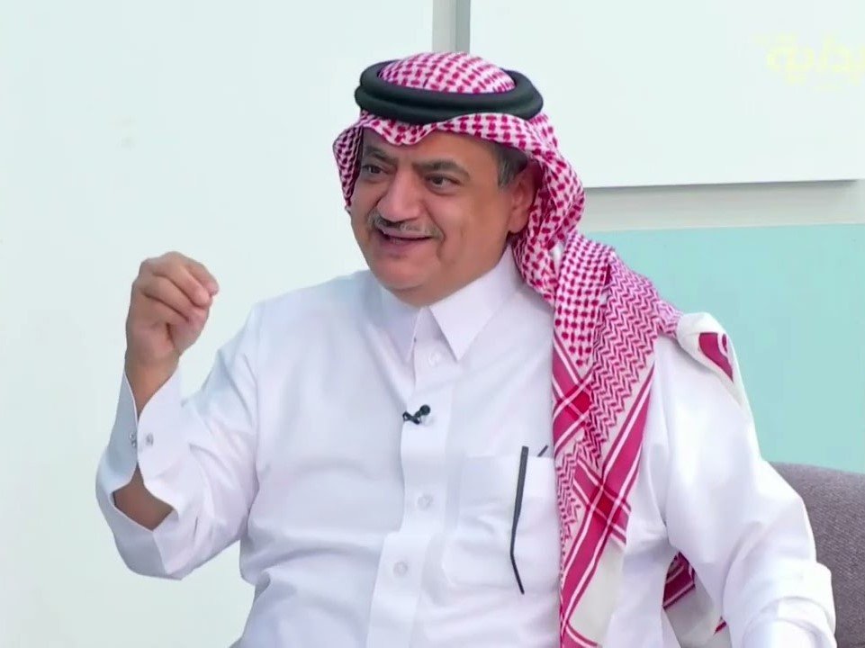 سليمان السالم في لقاء خاص مع «تورزم».. الإعلامي الكبير يتحدث على هامش أمسية «الإعلام والسياحة» عن تكامل الإعلام والسياحة في صناعة الأثر وتعزيز الهوية الوطنية