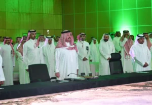 أمير عسير يضع حجر أساس منتجع ويستن أبها السياحي