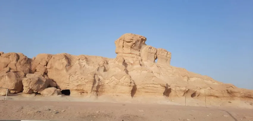 ليس في الجنوب فقط.. الشرق السعودي يضم 10 جبال لا يعرفها الكثير.. شاهد التفاصيل